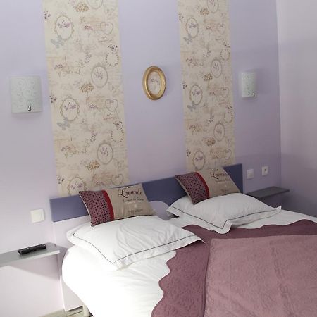 Sous Le Figuier Bed & Breakfast Saint-Simeon-de-Bressieux Ngoại thất bức ảnh