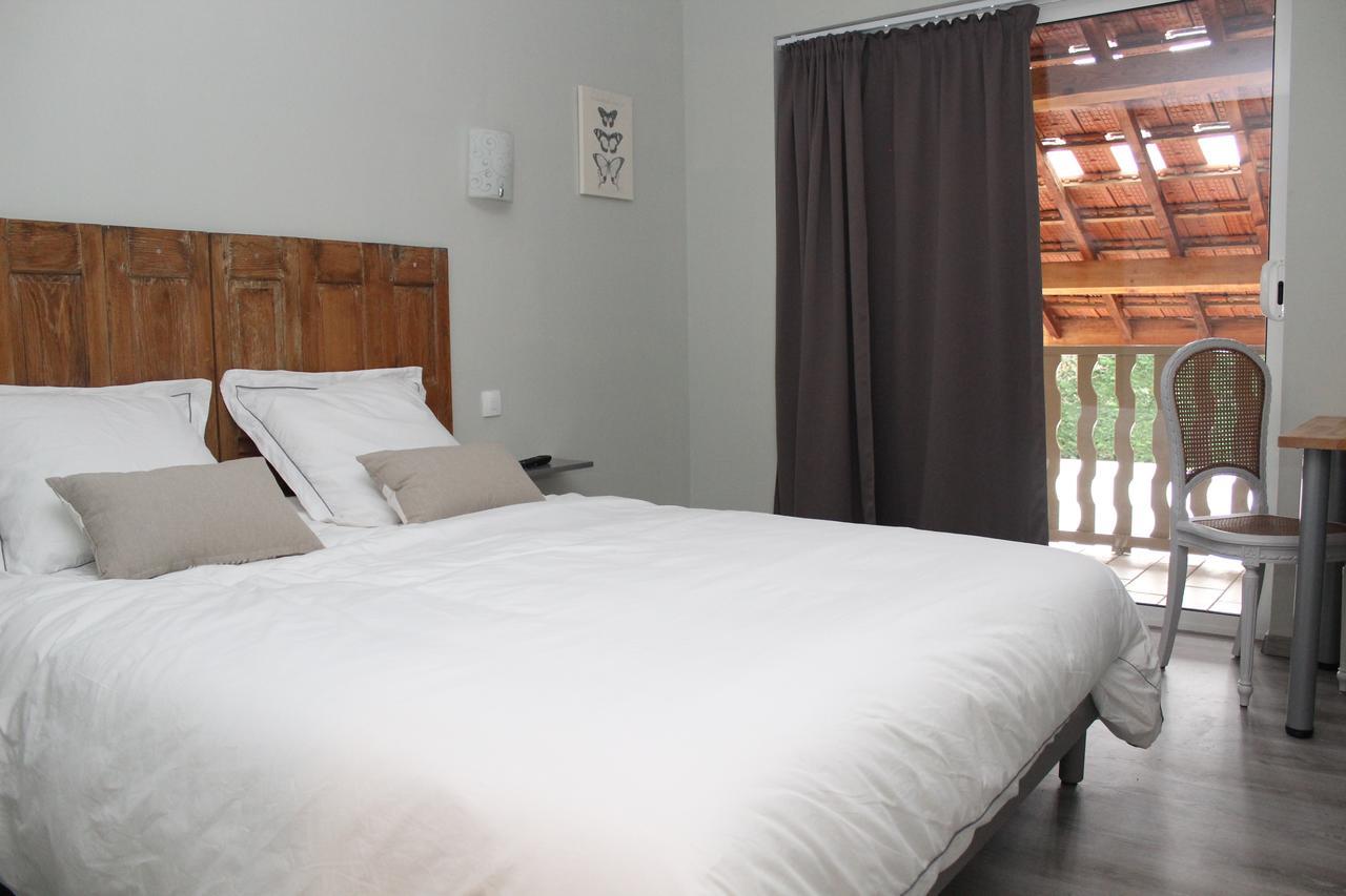 Sous Le Figuier Bed & Breakfast Saint-Simeon-de-Bressieux Ngoại thất bức ảnh