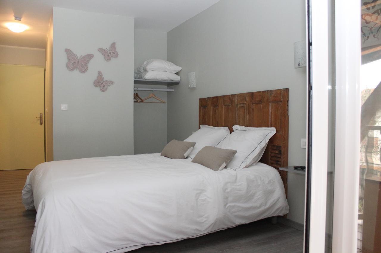 Sous Le Figuier Bed & Breakfast Saint-Simeon-de-Bressieux Ngoại thất bức ảnh