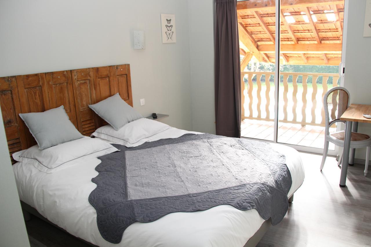Sous Le Figuier Bed & Breakfast Saint-Simeon-de-Bressieux Ngoại thất bức ảnh